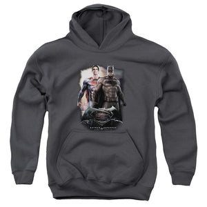 AN OFFCIALLY LICENSED BATMAN VS SUPERMAN DAWN YOUTH HOODIE CHARCOAL