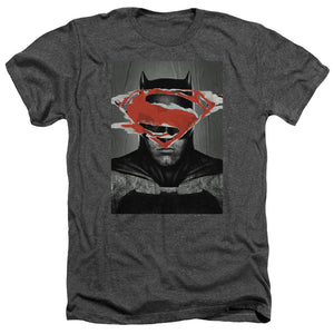 AN OFFCIALLY LICENSED BATMAN VS SUPERMAN BATMAN POSTER MEN'S HEATHER T-SHIRT CHARCOAL