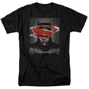AN OFFCIALLY LICENSED BATMAN VS SUPERMAN BATMAN POSTER MEN'S REGULAR FIT T-SHIRT BLACK