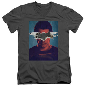 AN OFFCIALLY LICENSED BATMAN VS SUPERMAN SUPERMAN POSTER MEN'S V-NECK T-SHIRT CHARCOAL