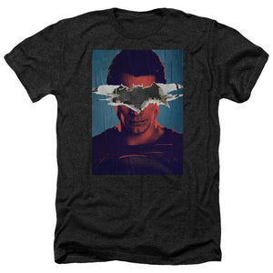 AN OFFCIALLY LICENSED BATMAN VS SUPERMAN SUPERMAN POSTER MEN'S HEATHER T-SHIRT CHARCOAL