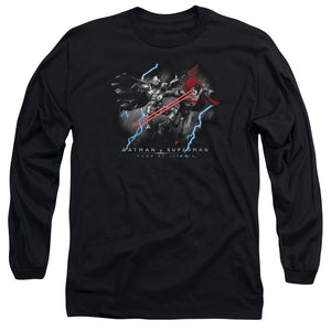 AN OFFCIALLY LICENSED BATMAN V SUPERMAN LIGHTNIING V HEAT VISION MEN'S LONG SLEEVE T-SHIRT BLACK