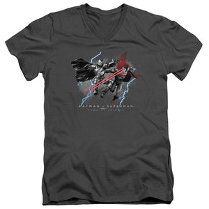 AN OFFCIALLY LICENSED BATMAN V SUPERMAN LIGHTNIING V HEAT VISION MEN'S V-NECK T-SHIRT CHARCOAL