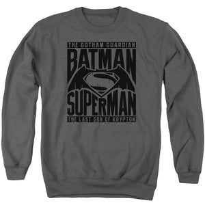 AN OFFCIALLY LICENSED BATMAN V SUPERMAN TITLE FIGHT ADULT UNISEX CREWNECK SWEATSHIRT CHARCOAL