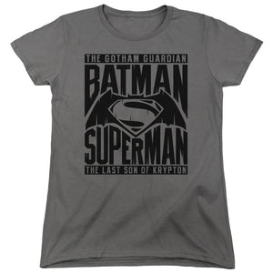 AN OFFCIALLY LICENSED BATMAN V SUPERMAN TITLE FIGHT WOMEN'S REGULAR FIT T-SHIRT CHARCOAL