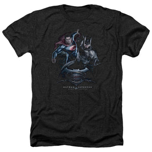 AN OFFCIALLY LICENSED BATMAN V SUPERMAN TEAM UP MEN'S HEATHER T-SHIRT CHARCOAL