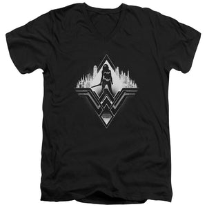 AN OFFCIALLY LICENSED BATMAN V SUPERMAN CITY WARRIOR MEN'S V-NECK T-SHIRT BLACK