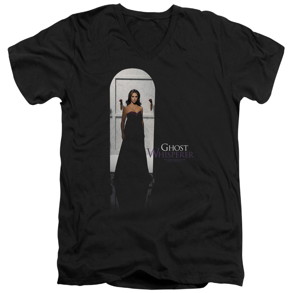 AN OFFCIALLY LICENSED GHOST WHISPERER DOORWAY MEN'S V-NECK T-SHIRT BLACK