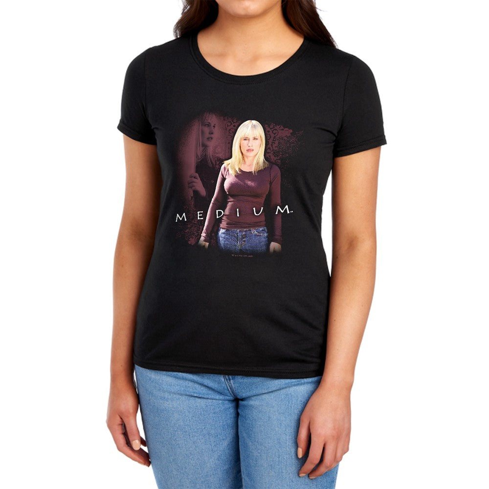 Medium Medium Licensed Women's T-Shirt Regular Fit LG