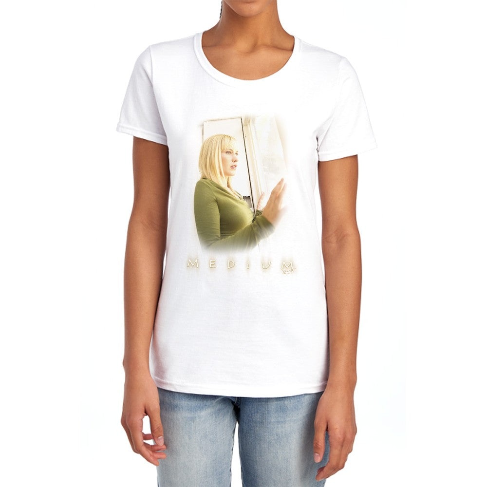 Medium White Light Licensed Women's T-Shirt Regular Fit LG