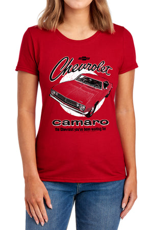 AN OFFCIALLY LICENSED CHEVROLET RETRO CAMARO WOMEN'S REGULAR FIT T-SHIRT RED