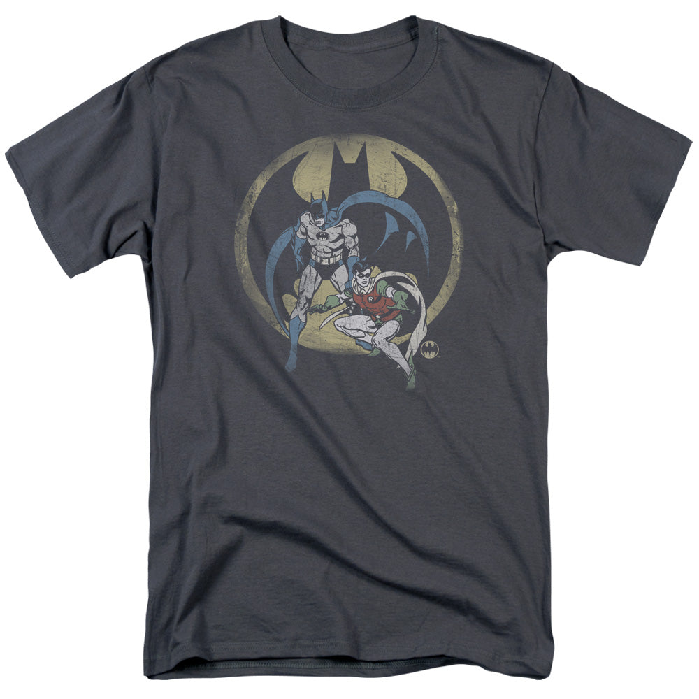 AN OFFCIALLY LICENSED DC TEAM MEN'S REGULAR FIT T-SHIRT CHARCOAL
