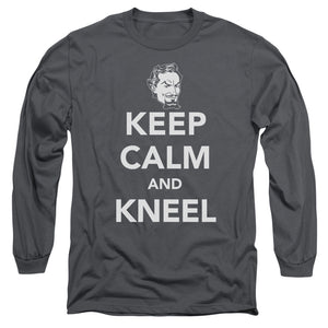 AN OFFCIALLY LICENSED DC KEEP CALM AND KNEEL MEN'S LONG SLEEVE T-SHIRT CHARCOAL