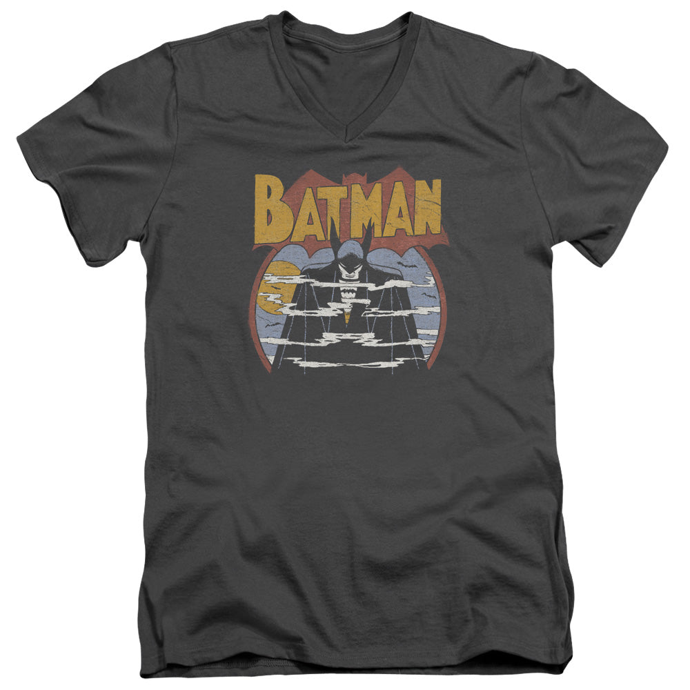 AN OFFCIALLY LICENSED DC FOGGY MEN'S V-NECK T-SHIRT CHARCOAL