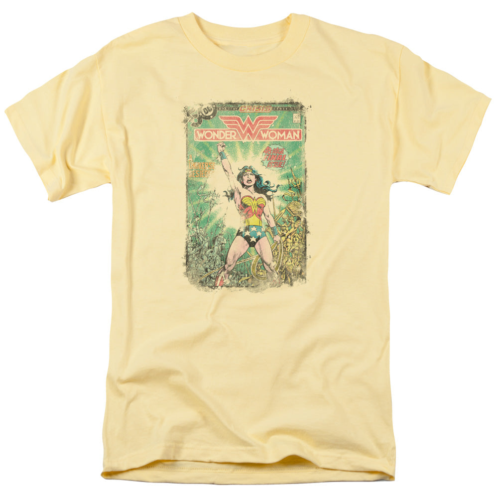 AN OFFCIALLY LICENSED DC BESIEGED COVER MEN'S REGULAR FIT T-SHIRT BANANA