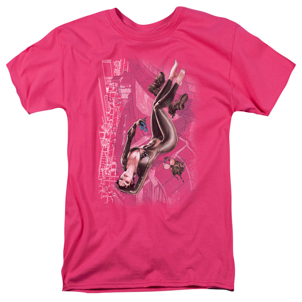 AN OFFCIALLY LICENSED JLA CATWOMAN #1 MEN'S REGULAR FIT T-SHIRT HOT PINK