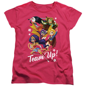 AN OFFCIALLY LICENSED DC SUPERHERO GIRLS TEAM UP WOMEN'S REGULAR FIT T-SHIRT HOT PINK