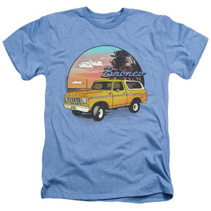 AN OFFCIALLY LICENSED FORD BRONCO BRONCO AT THE BEACH MEN'S HEATHER T-SHIRT LIGHT BLUE