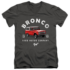 AN OFFCIALLY LICENSED FORD BRONCO BRONCO ILLUSTRATED MEN'S V-NECK T-SHIRT CHARCOAL
