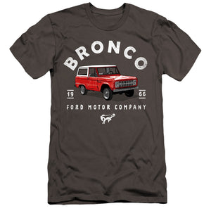 AN OFFCIALLY LICENSED FORD BRONCO BRONCO ILLUSTRATED MEN'S PREMIUM SLIM FIT T-SHIRT CHARCOAL