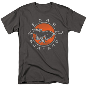 AN OFFCIALLY LICENSED FORD MUSTANG MUSTANG CIRCLE MEN'S REGULAR FIT T-SHIRT CHARCOAL