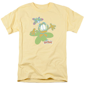 AN OFFCIALLY LICENSED GARFIELD BUTTERFLY MEN'S REGULAR FIT T-SHIRT BANANA
