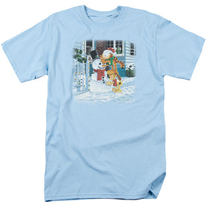 AN OFFCIALLY LICENSED GARFIELD SNOW FUN MEN'S REGULAR FIT T-SHIRT LIGHT BLUE