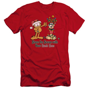 AN OFFCIALLY LICENSED GARFIELD SHARE THE SEASON MEN'S PREMIUM SLIM FIT T-SHIRT RED