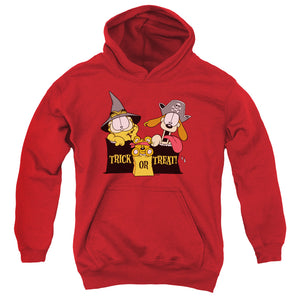 AN OFFCIALLY LICENSED GARFIELD TRICK OR TREAT YOUTH HOODIE RED