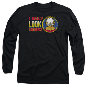 AN OFFCIALLY LICENSED GARFIELD I ONLY LOOK HARMLESS MEN'S LONG SLEEVE T-SHIRT BLACK