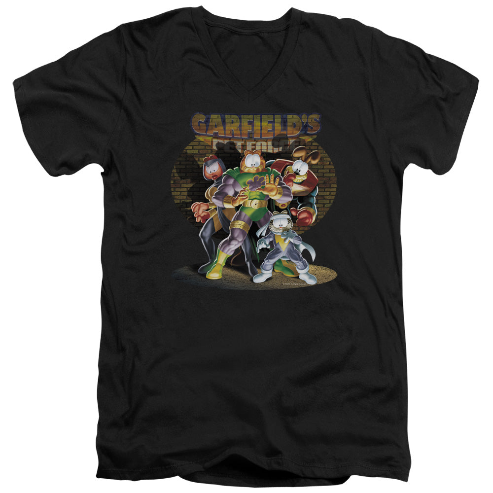 AN OFFCIALLY LICENSED GARFIELD SPOTLIGHT MEN'S V-NECK T-SHIRT BLACK