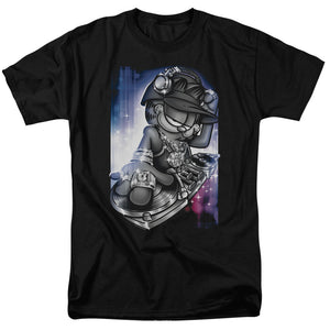 AN OFFCIALLY LICENSED GARFIELD DJ LAZY MEN'S REGULAR FIT T-SHIRT BLACK