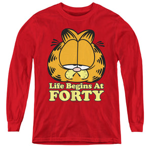 AN OFFCIALLY LICENSED GARFIELD LIFE BEGINS AT FORTY YOUTH LONG SLEEVE T-SHIRT RED