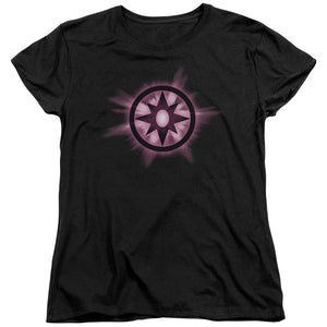 AN OFFCIALLY LICENSED GREEN LANTERN SAPPHIRE GLOW WOMEN'S REGULAR FIT T-SHIRT BLACK