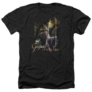 AN OFFCIALLY LICENSED HOBBIT SWORD AND STAFF MEN'S HEATHER T-SHIRT CHARCOAL