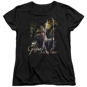 AN OFFCIALLY LICENSED HOBBIT SWORD AND STAFF WOMEN'S REGULAR FIT T-SHIRT BLACK