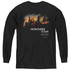 AN OFFCIALLY LICENSED HARRY POTTER BURNING HOGWARTS YOUTH LONG SLEEVE T-SHIRT BLACK