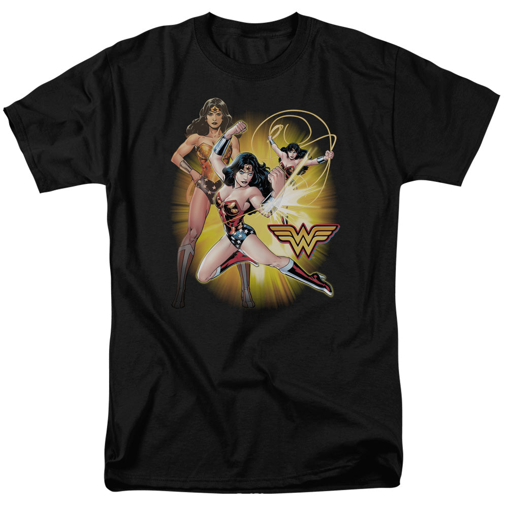 AN OFFCIALLY LICENSED JLA WONDER WOMAN MEN'S REGULAR FIT T-SHIRT BLACK