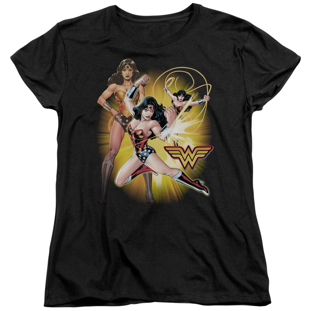 AN OFFCIALLY LICENSED JLA WONDER WOMAN WOMEN'S REGULAR FIT T-SHIRT BLACK