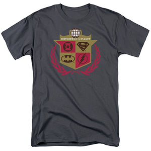 AN OFFCIALLY LICENSED JLA DEFENDERS MEN'S REGULAR FIT T-SHIRT CHARCOAL
