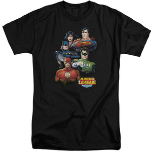 AN OFFCIALLY LICENSED JLA GROUP PORTRAIT MEN'S TALL FIT T-SHIRT BLACK