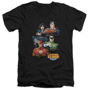 AN OFFCIALLY LICENSED JLA GROUP PORTRAIT MEN'S V-NECK T-SHIRT BLACK