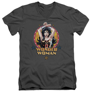AN OFFCIALLY LICENSED JLA POWERFUL WOMAN MEN'S V-NECK T-SHIRT CHARCOAL