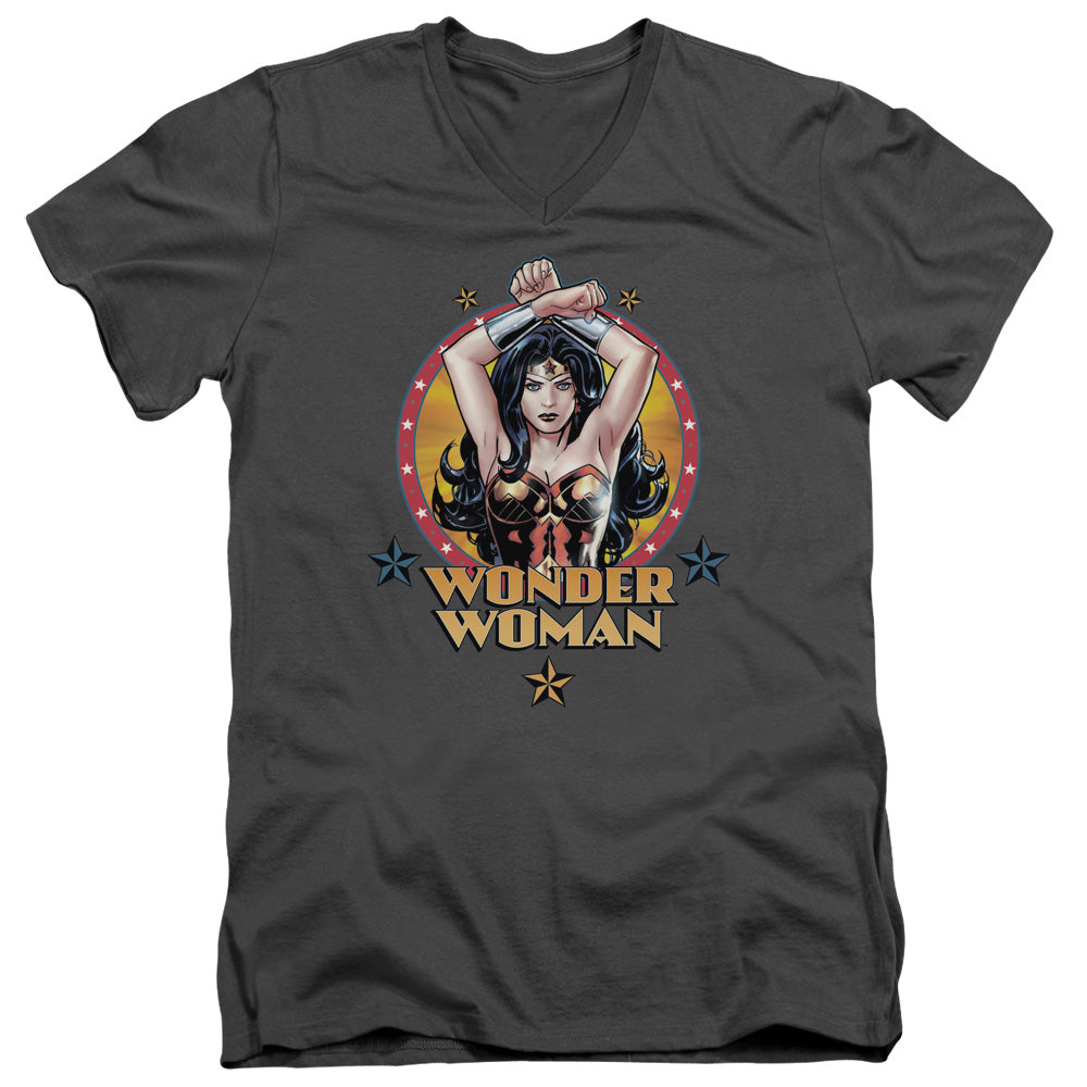AN OFFCIALLY LICENSED JLA POWERFUL WOMAN MEN'S V-NECK T-SHIRT CHARCOAL