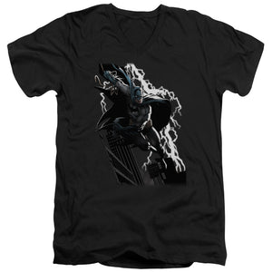 AN OFFCIALLY LICENSED JLA LIGHTING CRASHES MEN'S V-NECK T-SHIRT BLACK