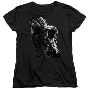 AN OFFCIALLY LICENSED JLA LIGHTING CRASHES WOMEN'S REGULAR FIT T-SHIRT BLACK