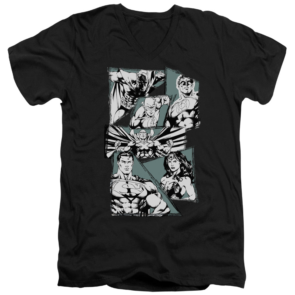 AN OFFCIALLY LICENSED JLA A MIGHTY LEAGUE MEN'S V-NECK T-SHIRT BLACK