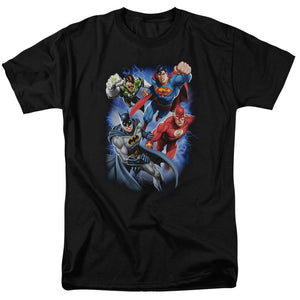 AN OFFCIALLY LICENSED JLA STORM MAKERS MEN'S REGULAR FIT T-SHIRT BLACK