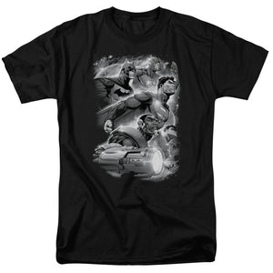 AN OFFCIALLY LICENSED JLA ATMOSPHERIC MEN'S REGULAR FIT T-SHIRT BLACK