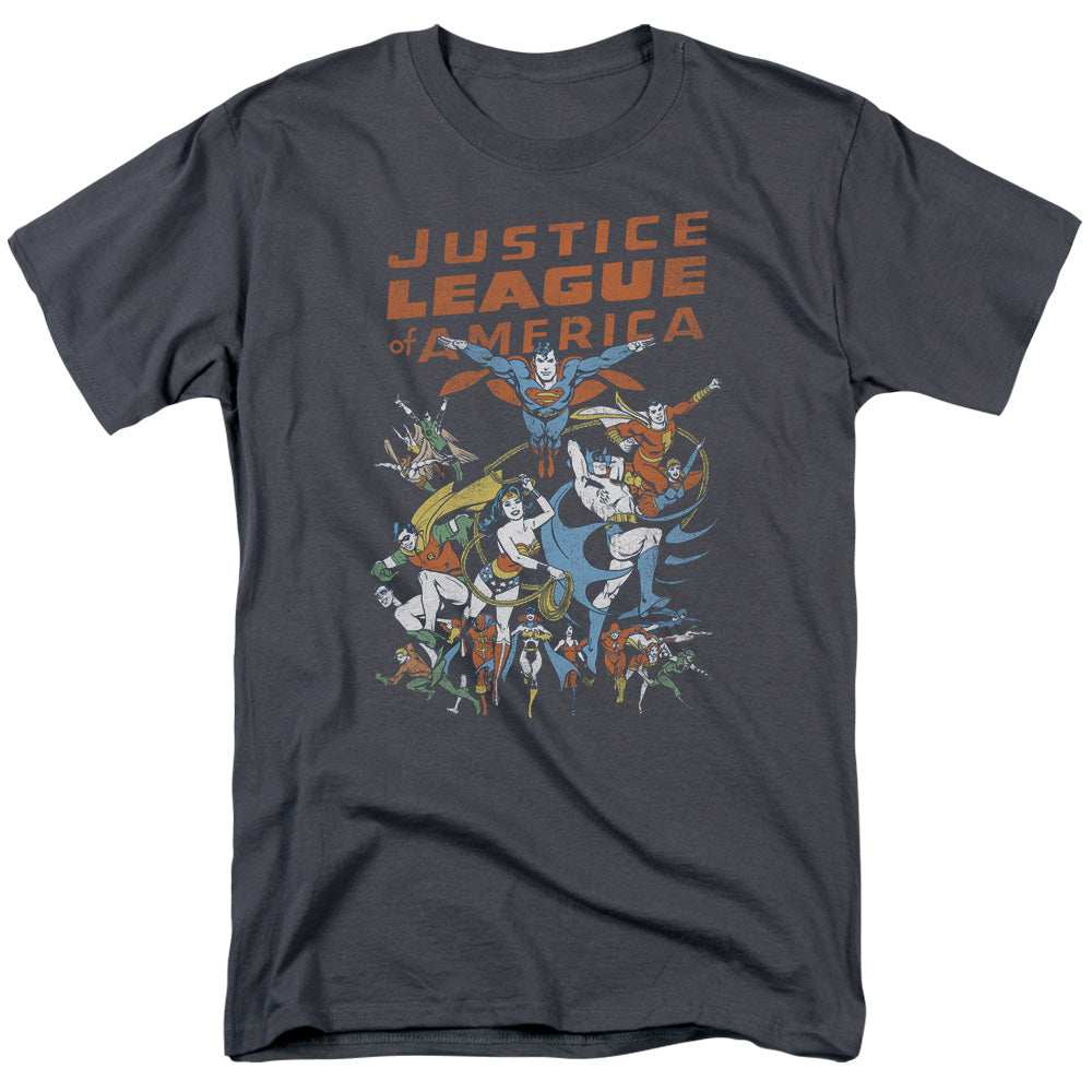 AN OFFCIALLY LICENSED JLA BIG GROUP MEN'S REGULAR FIT T-SHIRT CHARCOAL